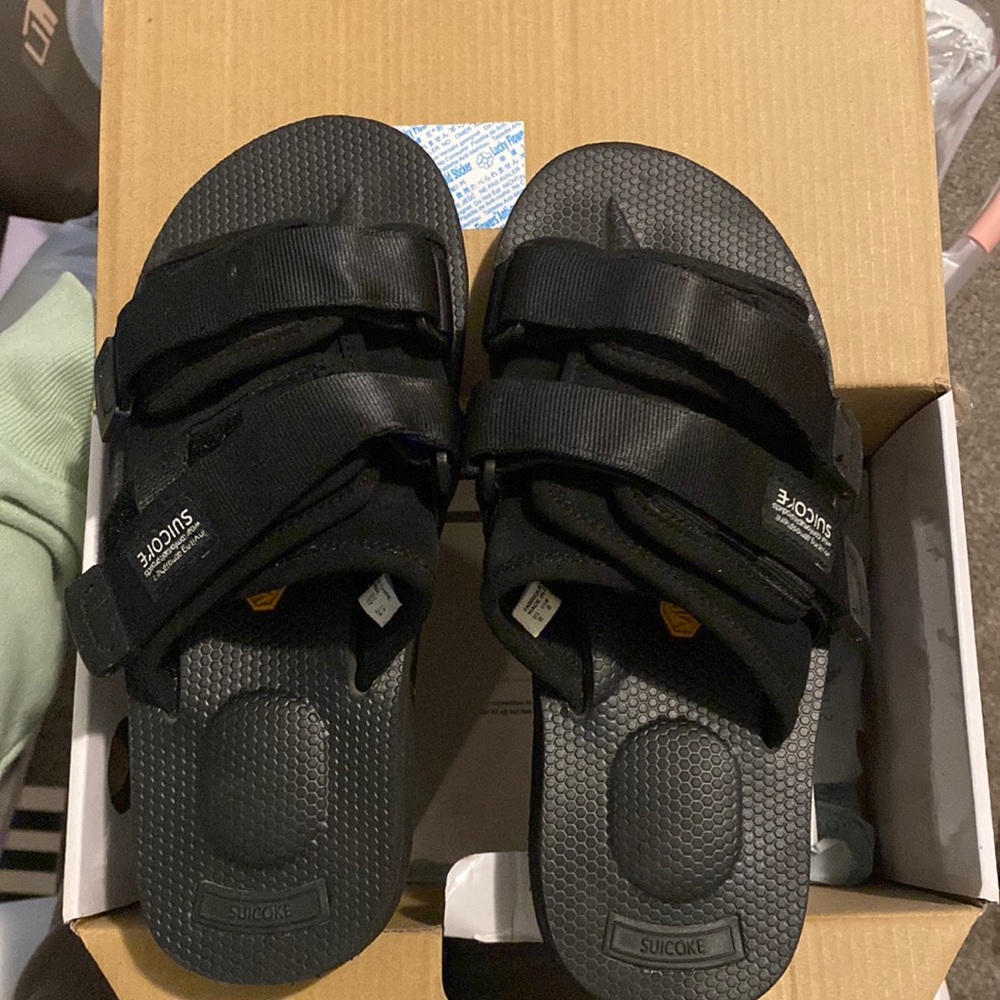 Motto Cab Suicoke Black